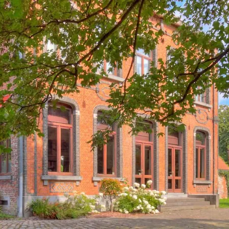 Le Monte-cristo Hotel